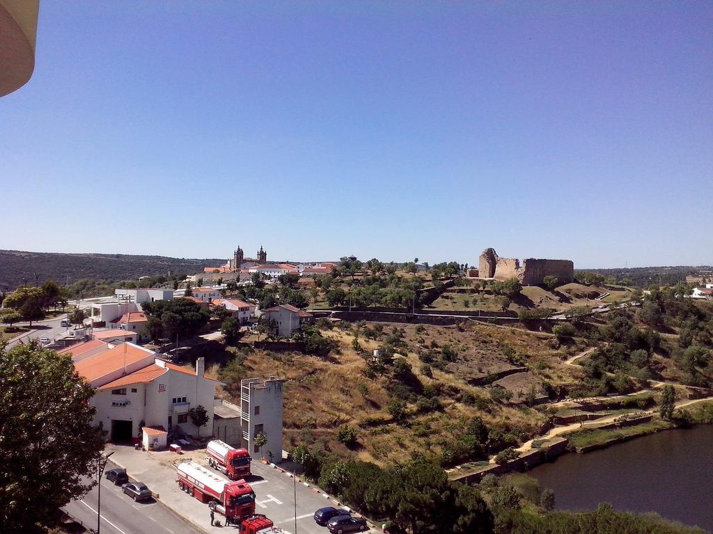 Hotel Mirafresno Miranda do Douro Quarto foto